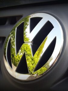 volkswagen-logo-3